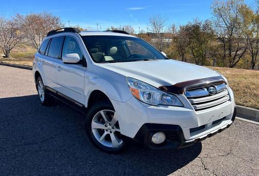 Satin White Pearl 2013 Subaru Outback 2.5i Premium