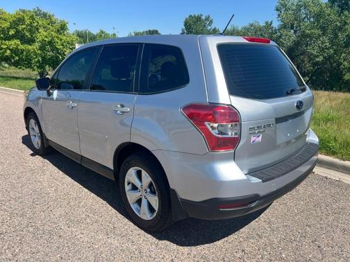 2014 Subaru Forester 2.5i