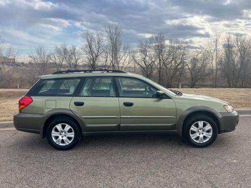 2005 Subaru Outback 2.5i