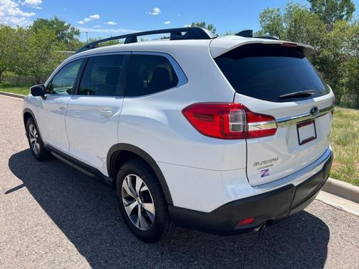 Crystal White Pearl 2019 Subaru Ascent Premium 8-Passenger