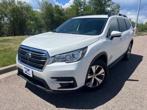 Crystal White Pearl 2019 Subaru Ascent Premium 8-Passenger