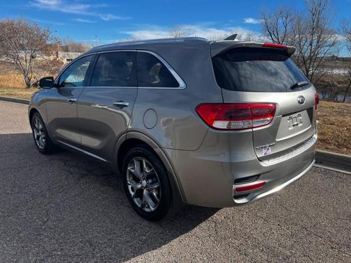 2016 Kia Sorento SX