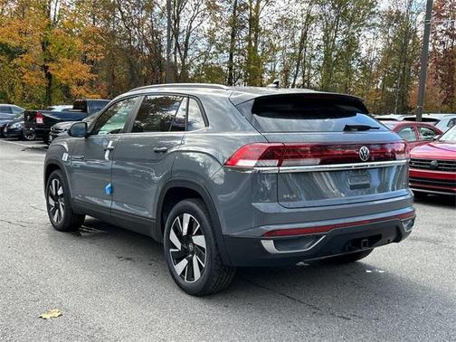 2025 Volkswagen Atlas Cross Sport 2.0T SE w/Technology