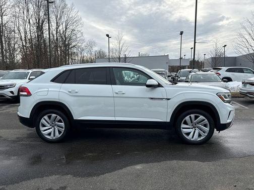 2023 Volkswagen Atlas Cross Sport 2.0T SE w/Technology
