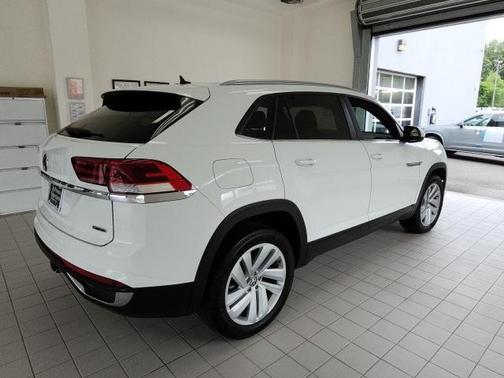 2022 Volkswagen Atlas Cross Sport 3.6L V6 SE w/Technology
