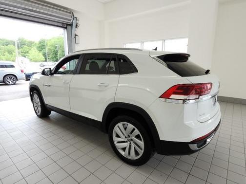 2022 Volkswagen Atlas Cross Sport 3.6L V6 SE w/Technology