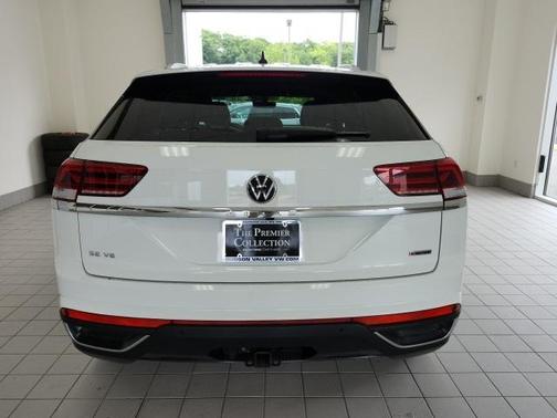 2022 Volkswagen Atlas Cross Sport 3.6L V6 SE w/Technology