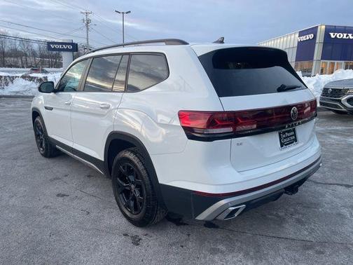 2025 Volkswagen Atlas 2.0T Peak Edition