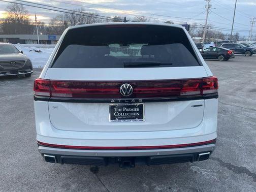 2025 Volkswagen Atlas 2.0T Peak Edition