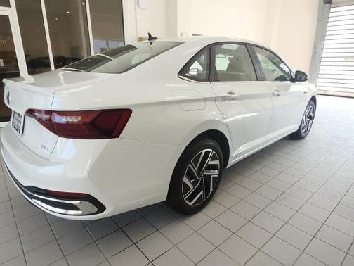 2024 Volkswagen Jetta 1.5T SEL