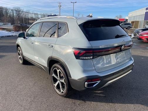 2025 Volkswagen Taos 1.5T SEL