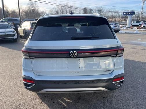 2025 Volkswagen Taos 1.5T SEL