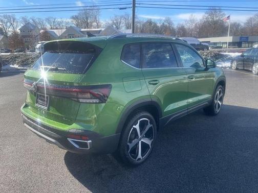 2025 Volkswagen Taos 1.5T SEL