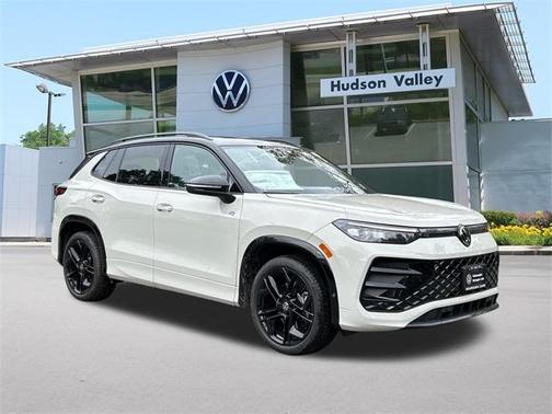 2025 Volkswagen Tiguan 2.0T SE R-Line Black