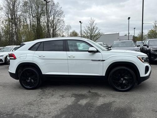 Pure White 2025 Volkswagen Atlas Cross Sport 2.0T SE w/ Technology