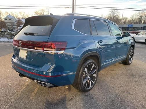 2025 Volkswagen Atlas 2.0T SEL Premium R-Line