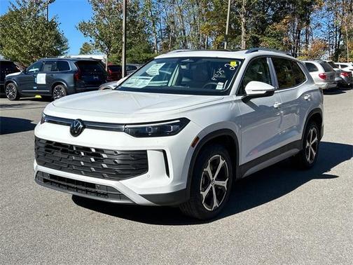 2025 Volkswagen Tiguan 2.0T SE