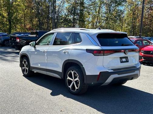 2025 Volkswagen Tiguan 2.0T SE
