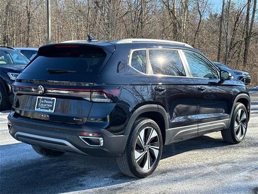 2025 Volkswagen Taos 1.5T SE