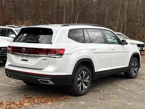 2026 Volkswagen Atlas 2.0T SE