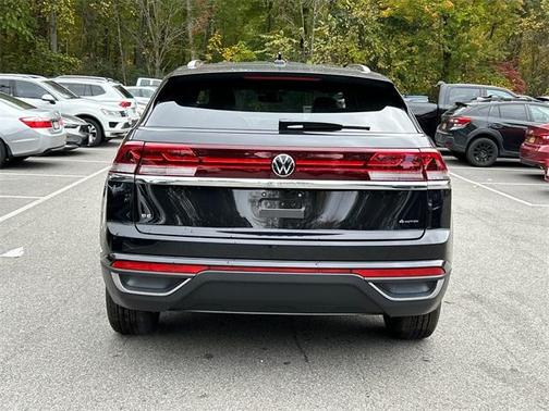 2026 Volkswagen Atlas Cross Sport 2.0T SE