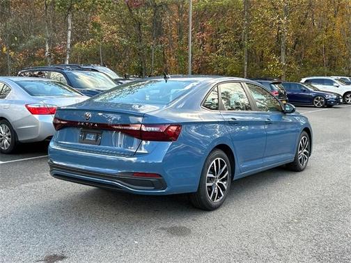 2025 Volkswagen Jetta 1.5T SE