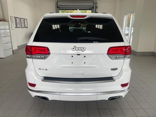 2021 Jeep Grand Cherokee Summit