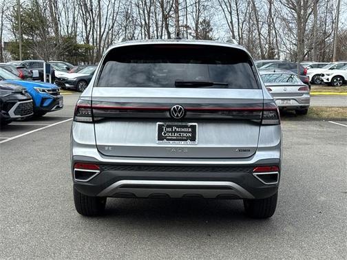2025 Volkswagen Taos 1.5T SE