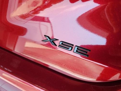 2019 Toyota Avalon XSE