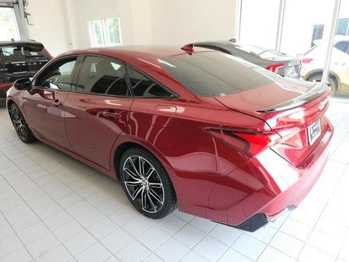 2019 Toyota Avalon XSE