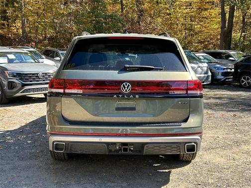 2025 Volkswagen Atlas 2.0T Peak Edition