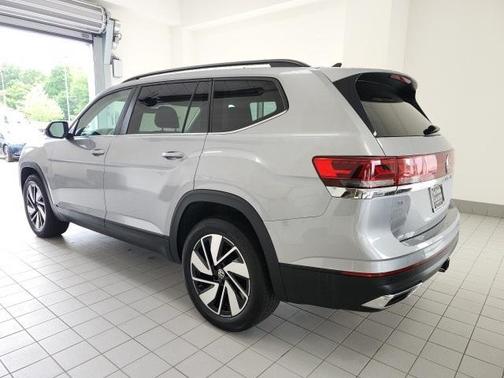 2025 Volkswagen Atlas 2.0T SE