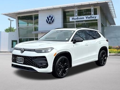 2025 Volkswagen Tiguan 2.0T SE R-Line Black