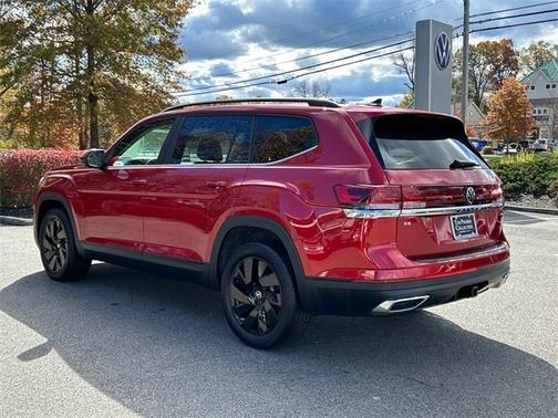 2025 Volkswagen Atlas 2.0T SE