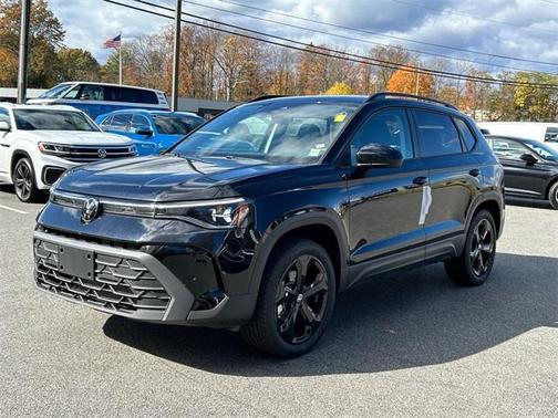2025 Volkswagen Taos 1.5T SE Black