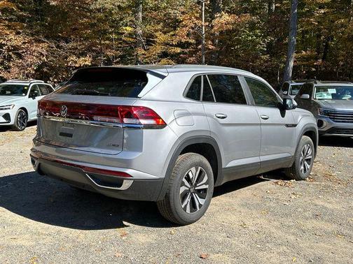 2026 Volkswagen Atlas Cross Sport 2.0T SE