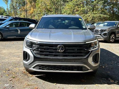 2026 Volkswagen Atlas Cross Sport 2.0T SE
