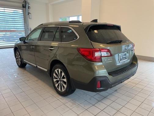 2019 Subaru Outback 2.5i Touring