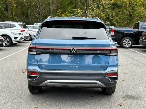 2025 Volkswagen Taos 1.5T SE