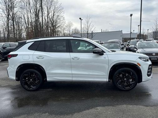 2025 Volkswagen Tiguan 2.0T SE R-Line Black