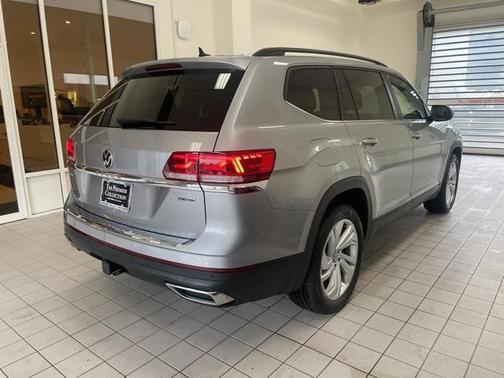 2022 Volkswagen Atlas 3.6L SE w/Technology