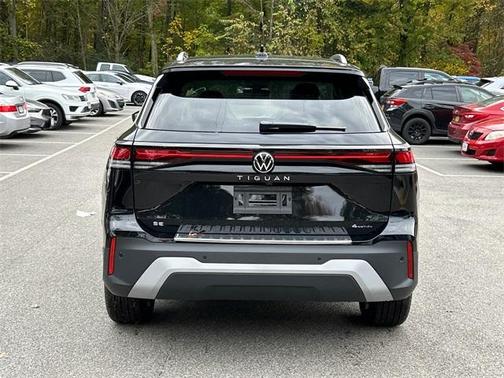 2025 Volkswagen Tiguan 2.0T SE