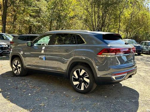 2025 Volkswagen Atlas Cross Sport 2.0T SEL