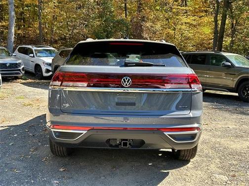 2025 Volkswagen Atlas Cross Sport 2.0T SEL