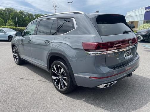 2025 Volkswagen Atlas 2.0T SEL Premium R-Line