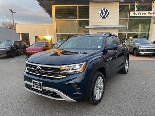 2022 Volkswagen Atlas Cross Sport 2.0T SE w/Technology
