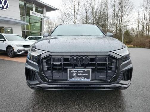 2022 Audi Q8 55 Premium Plus