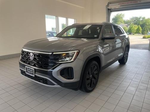 2025 Volkswagen Atlas Cross Sport 2.0T SE w/Technology