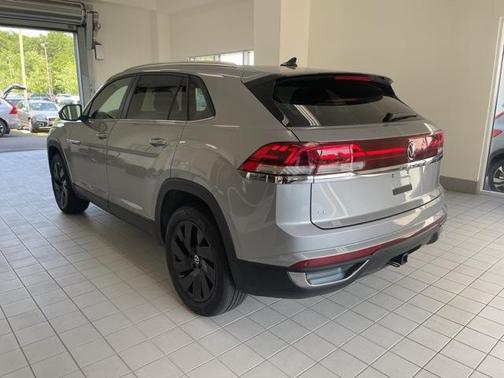 2025 Volkswagen Atlas Cross Sport 2.0T SE w/Technology