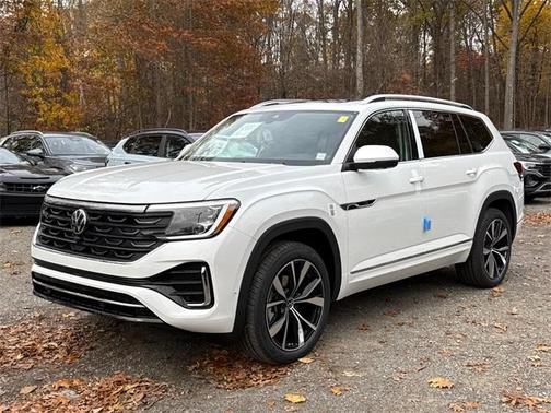 2026 Volkswagen Atlas 2.0T SEL Premium R-Line